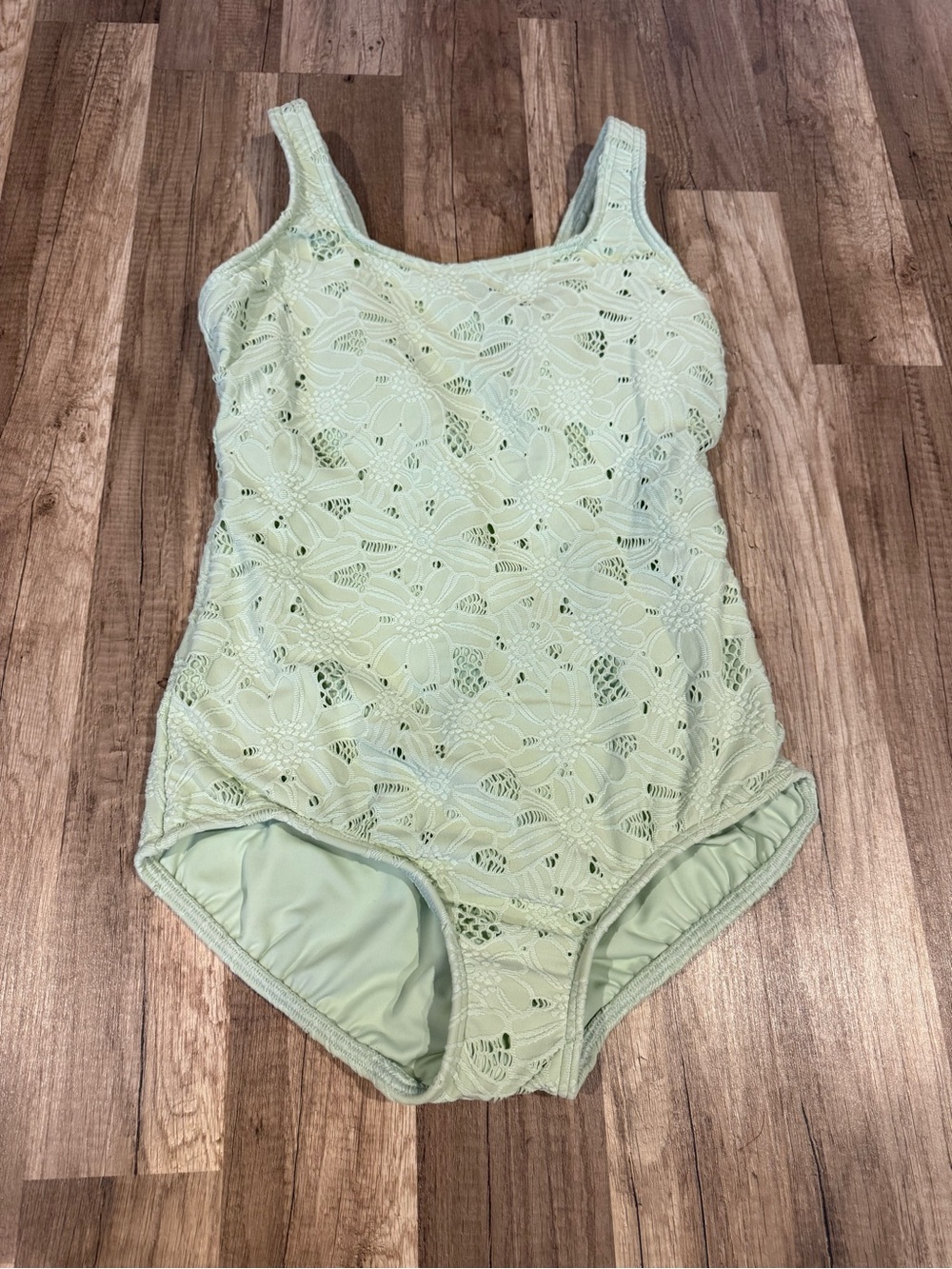 Women’s Lace Overlay One-Piece Swimsuit - Light Green
